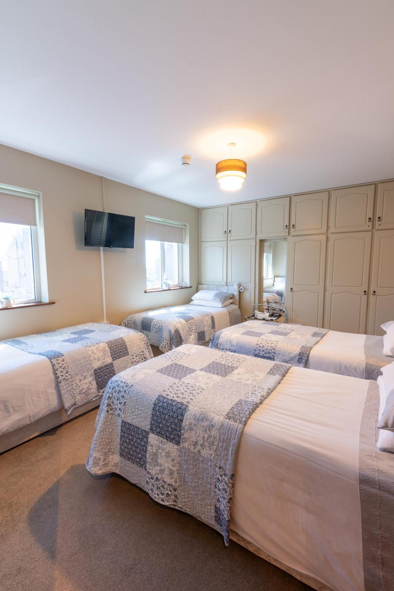 Отель Avalon House Голуэй Экстерьер фото